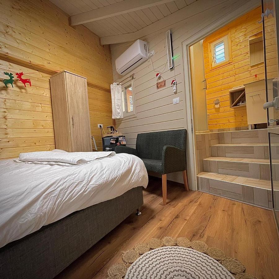 Vida Bhermon 2, One Small Wooden Cabin Majdal Shams Exterior foto