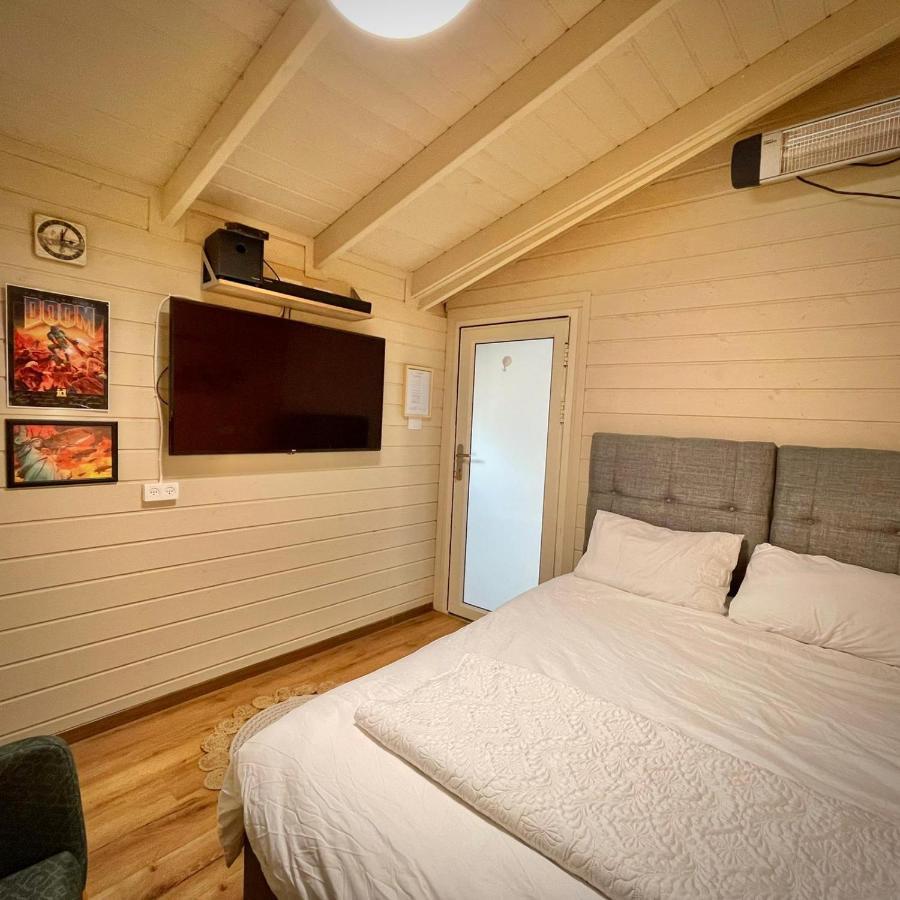 Vida Bhermon 2, One Small Wooden Cabin Majdal Shams Exterior foto