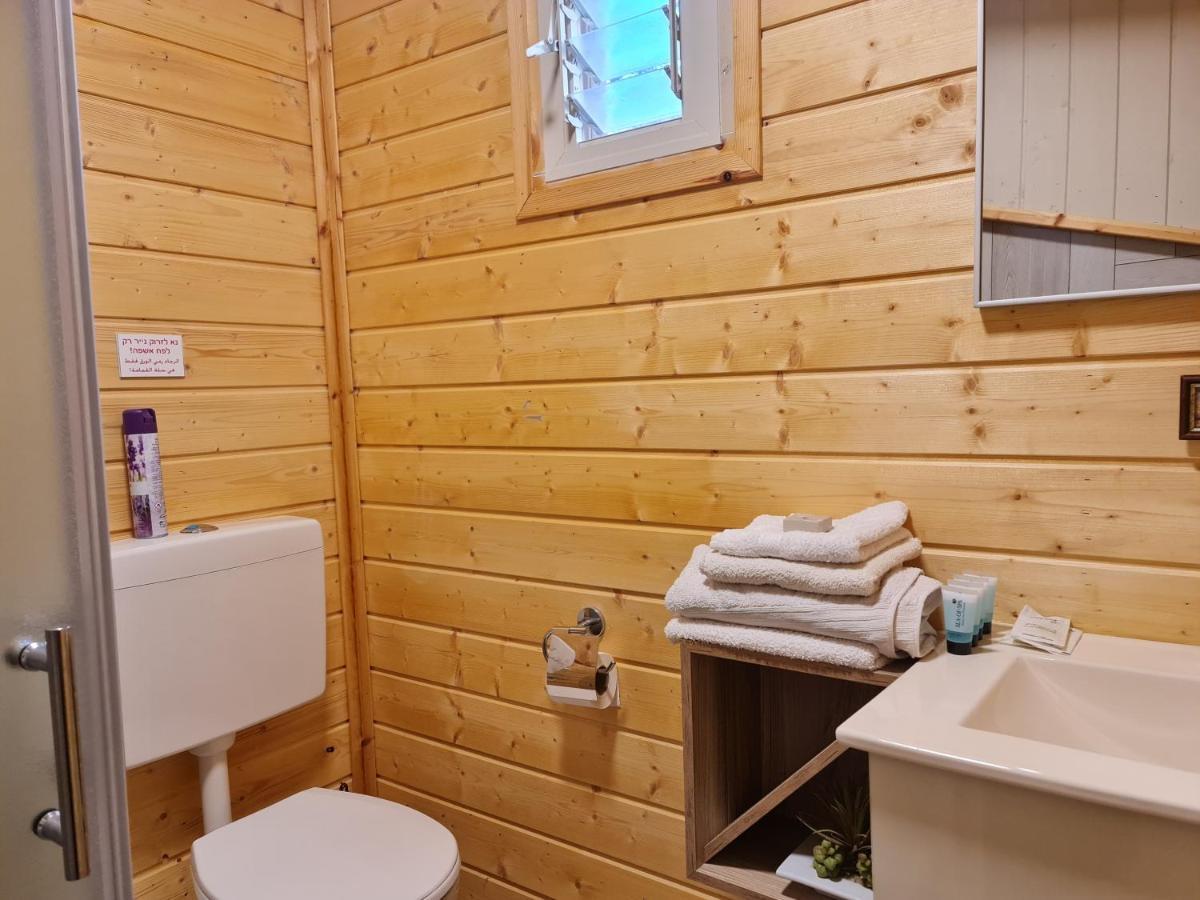 Vida Bhermon 2, One Small Wooden Cabin Majdal Shams Exterior foto