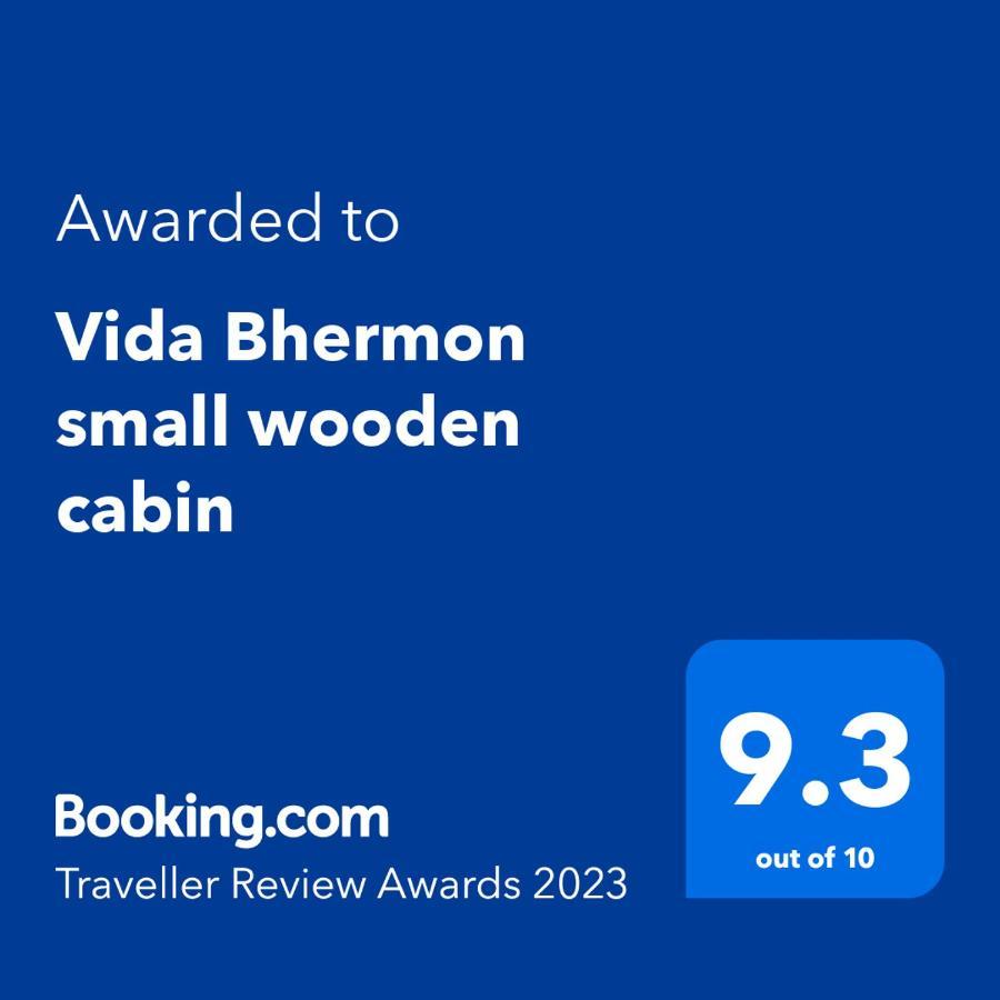Vida Bhermon 2, One Small Wooden Cabin Majdal Shams Exterior foto